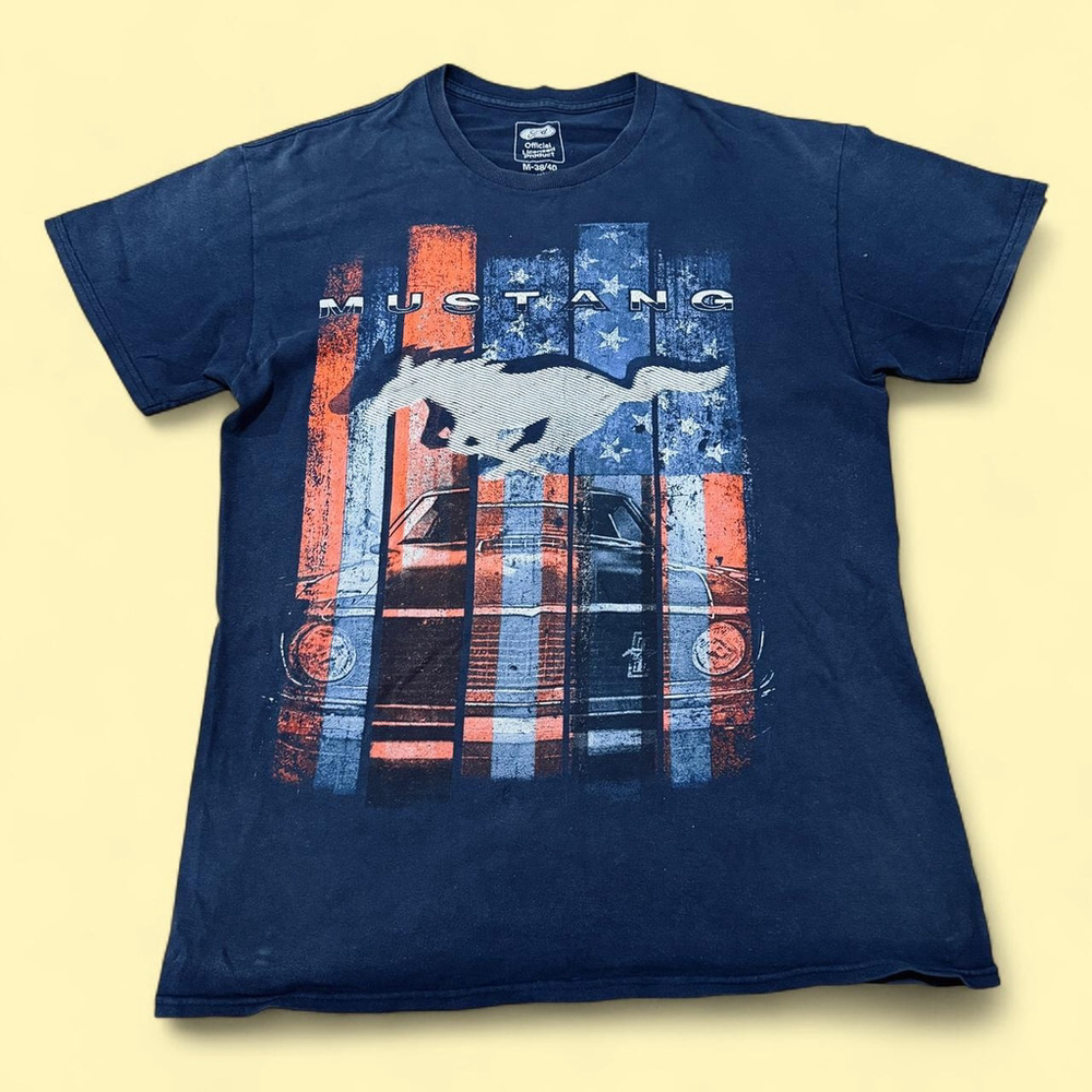 Ford Mustang Vintage Y2K Car Aficionado T-Shirt Men’s Medium